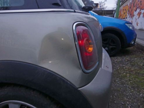 beschädigter BMW Mini