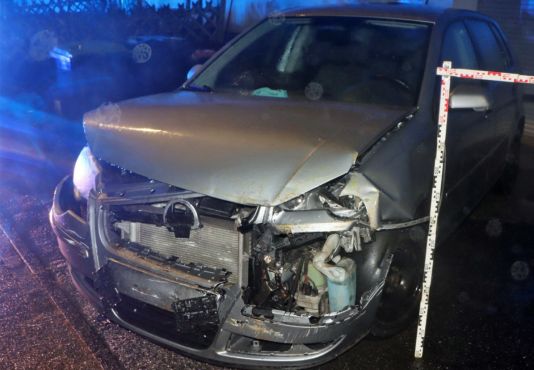 weiteres beschädigtes Fahrzeug