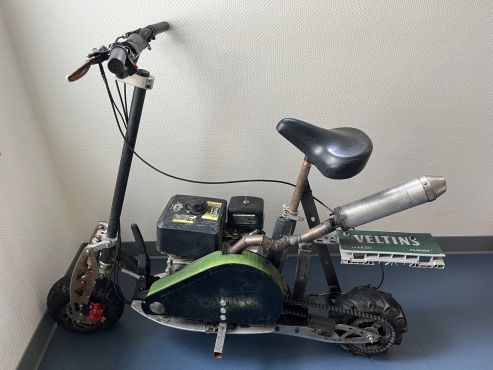 E-Scooter mit Verbrennungsmotor